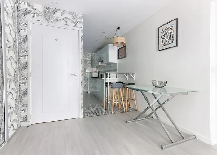 Saint Fargeau Gambetta Iv Lovely 4p 1br